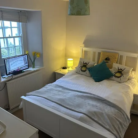 The New Bed & Breakfast *